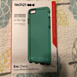 iPhone 6 Plus Tech21 Case